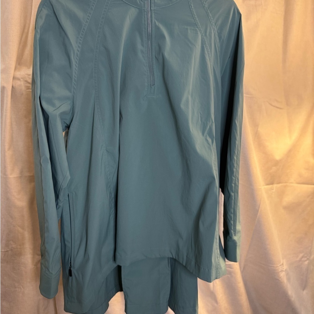Athleta Advantage Poplin Jacket Raincoat Windbreaker
Size XS NWOT - Picture 7 of 16
